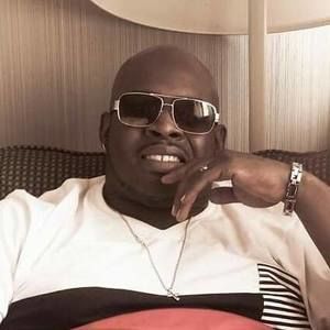 Meet your Posher, Bruce